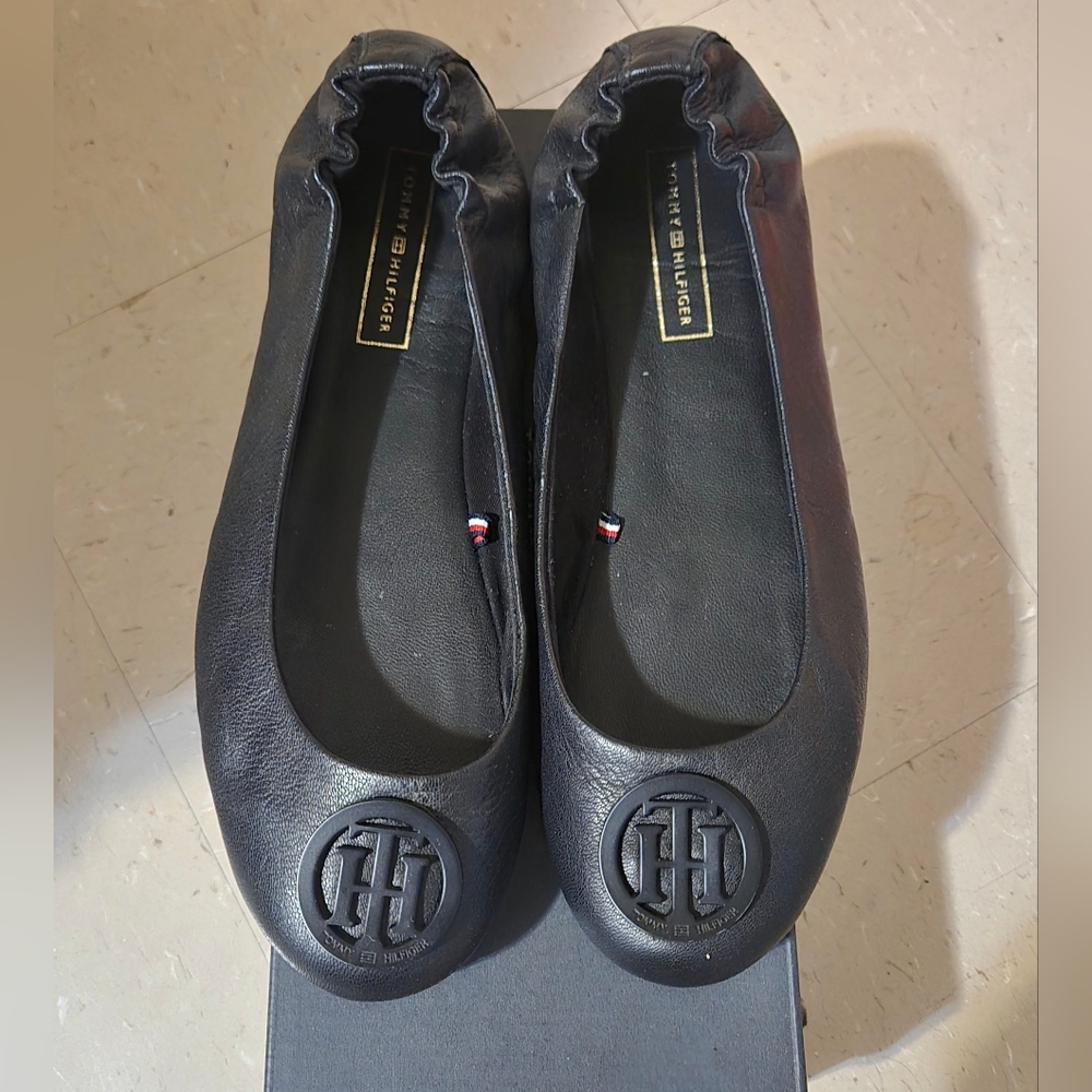 Tommy HilfigerLeather Ballerina Flat W US9/ EU 40